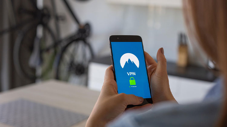 Are Cracked VPNs Safe? 5 Alternatives for Secure Browsing 5 Cracked VPNs