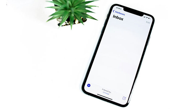 iPhone Email Not Updating